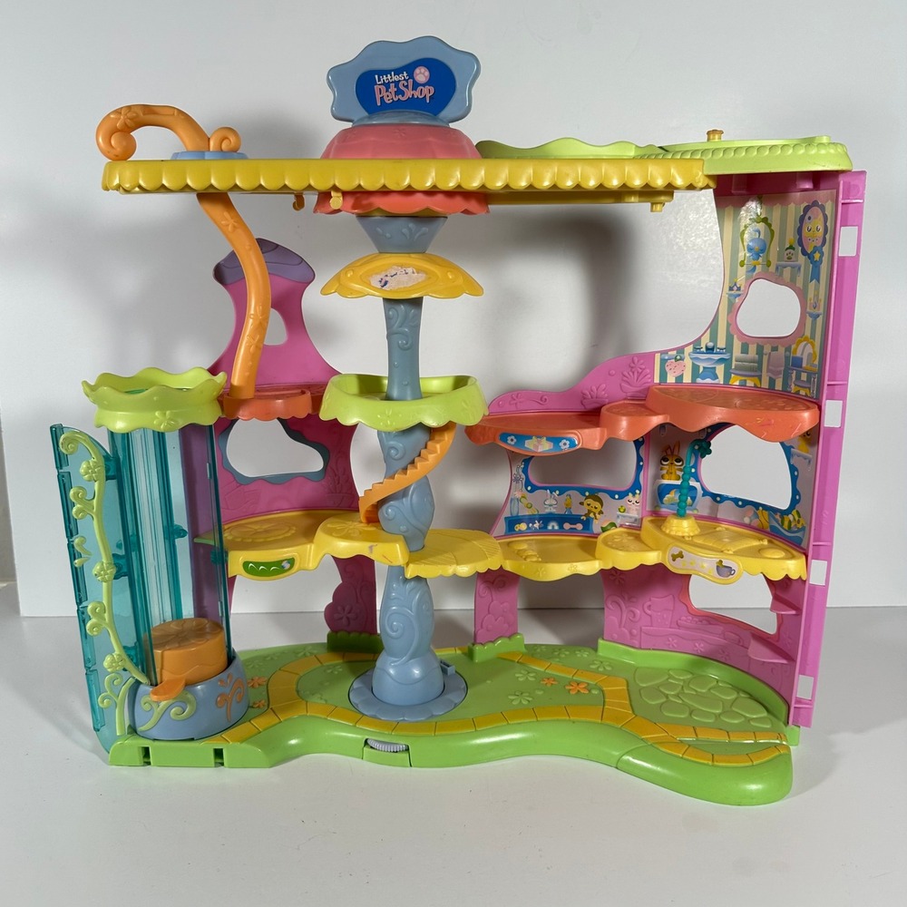 Hasbro Littlest Pet Shop Town Round N Round Playset 2006 Vintage LPS Paw-Tucket